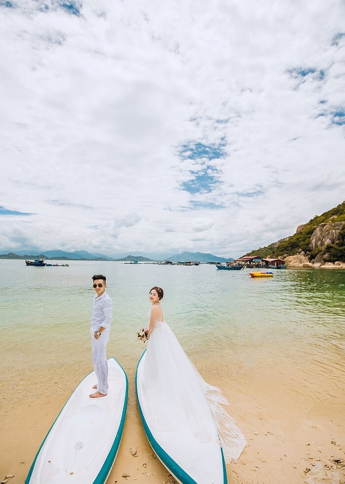 Chụp ảnh cưới ngoại cảnh tại Cát Bà