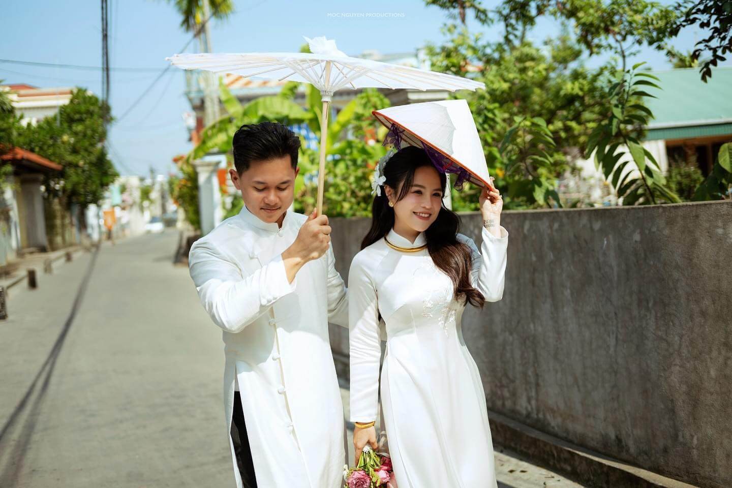 Chọn chất liệu phù hợp cho áo dài cưới màu trắng