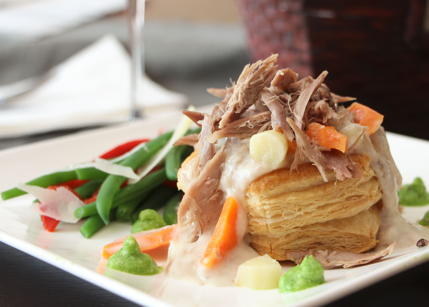 4 món khai vị đám cưới - Bánh khai vị