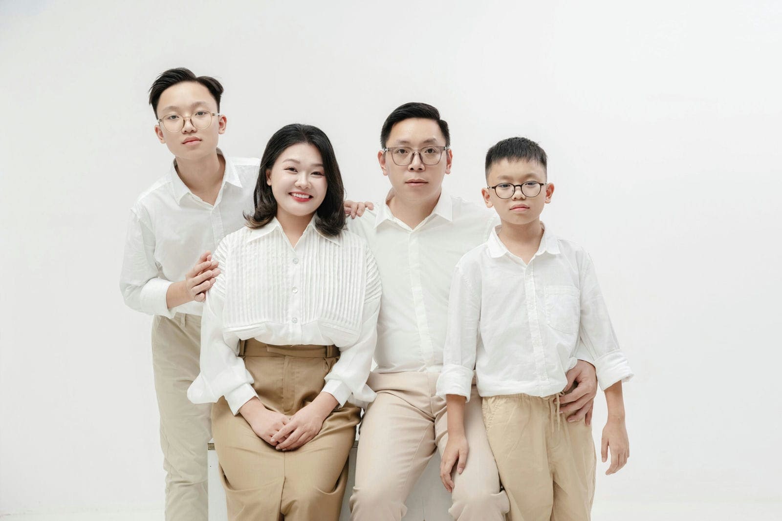 Chi phí chụp ảnh kỷ niệm 20 năm ngày cưới có đắt không?