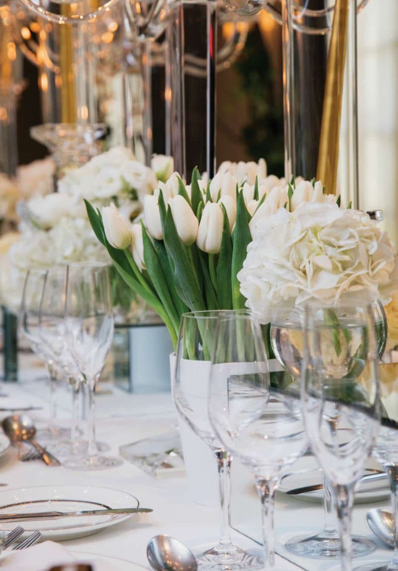 Những loại hoa để bàn đám cưới - Hoa tulip