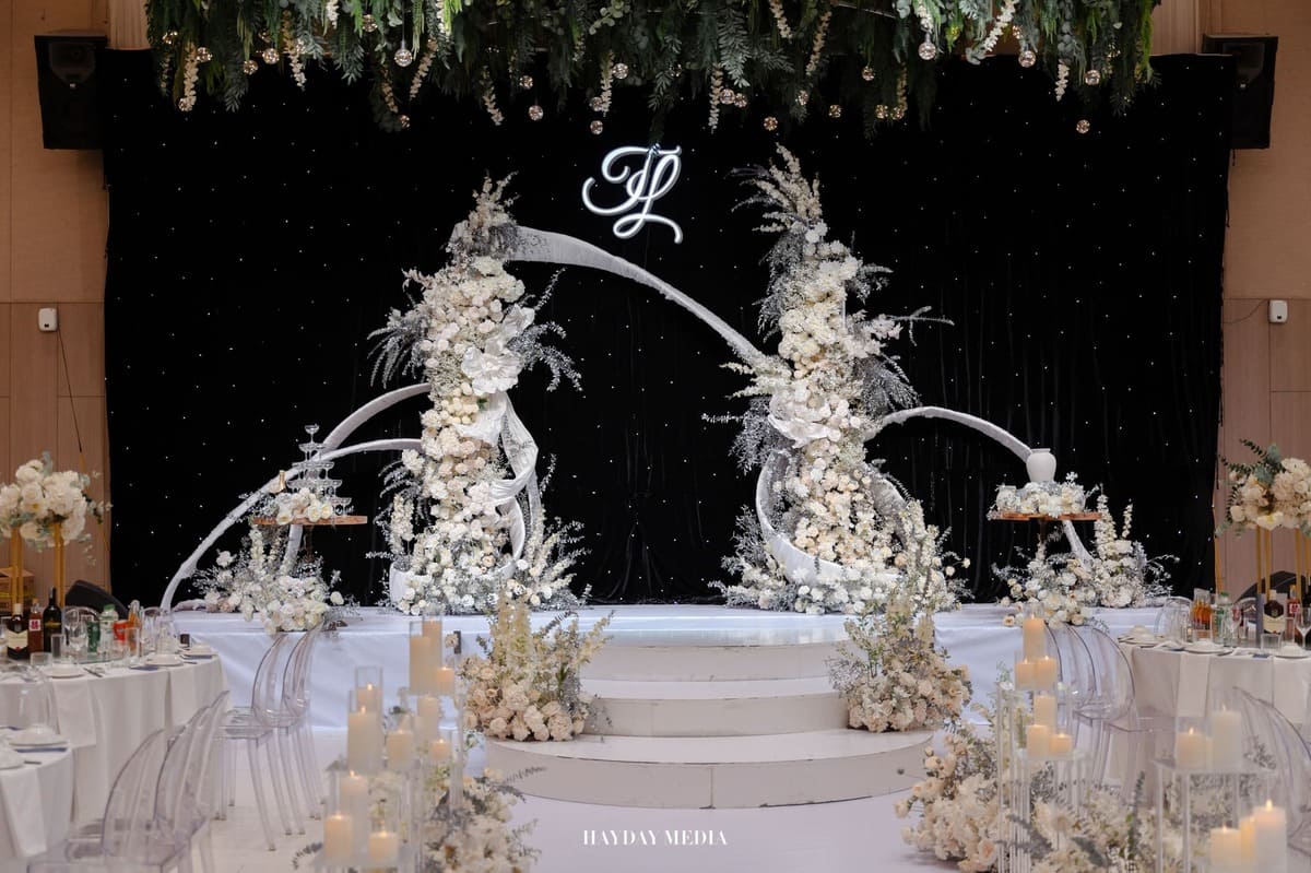 Sân khấu cưới phong cách Fairy Tale cổ tích