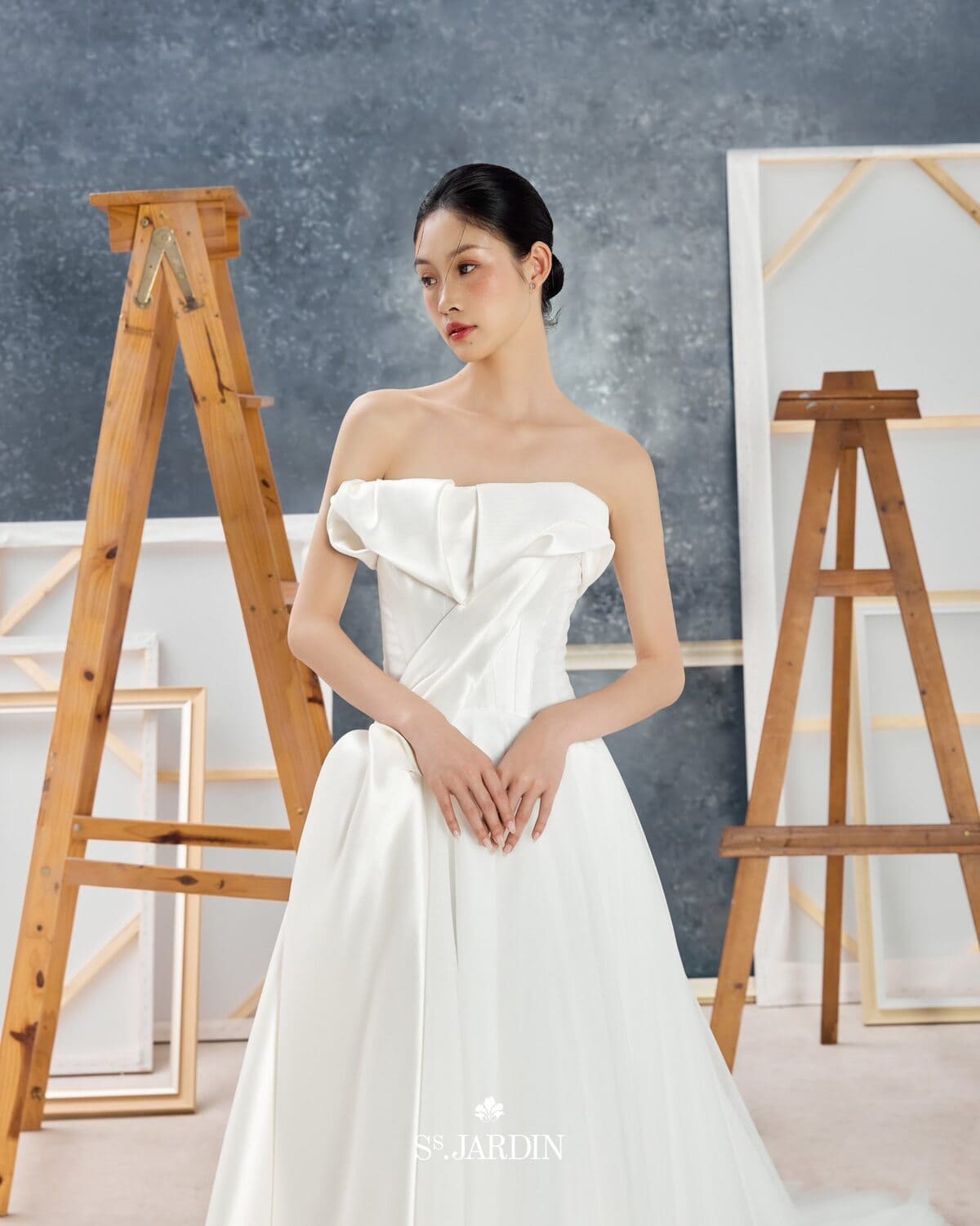 Chi tiết trang trí và hoàn thiện