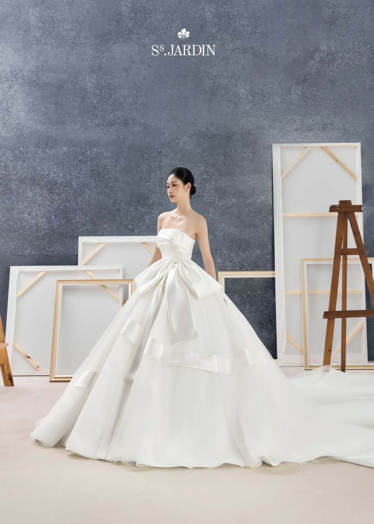 Các biến thể thiết kế của váy cưới satin đơn giản