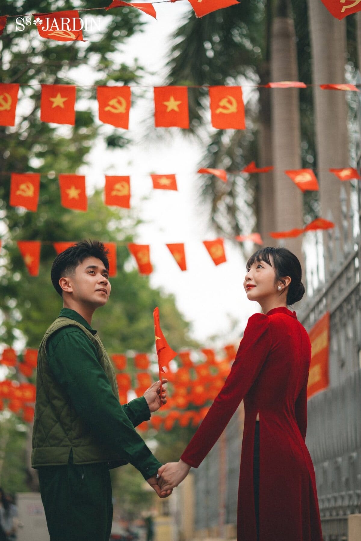 Gợi ý trang phục cho chụp ảnh cưới phong cách đường phố