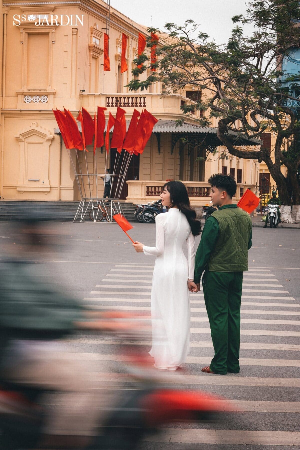 Ai có thể thực hiện chụp ảnh cưới bộ đội?