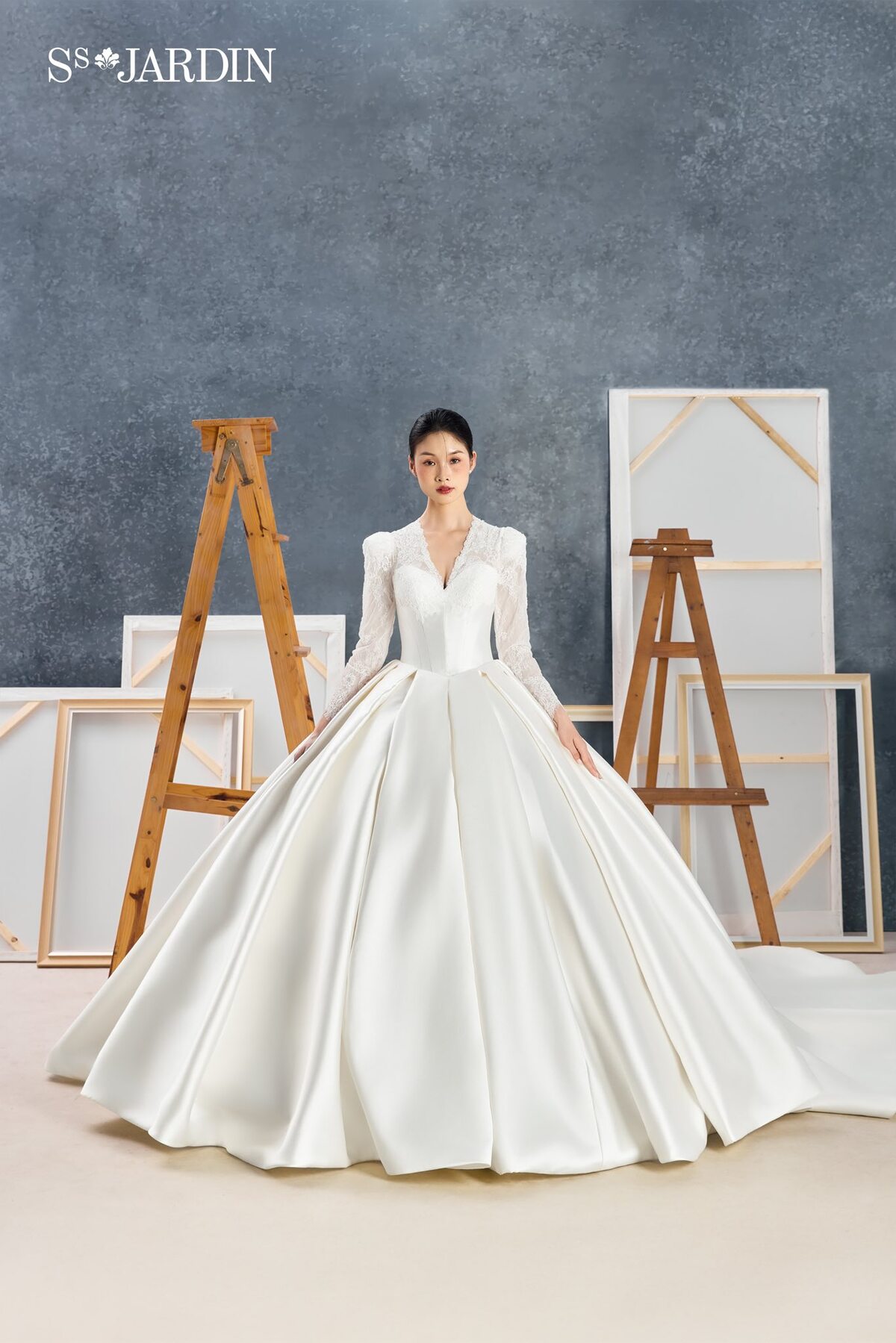 Những điểm cần lưu ý khi chọn váy cưới cho mẹ bầu 7 tháng