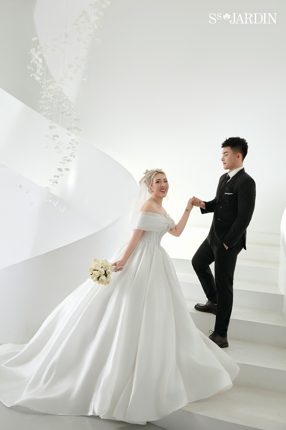 Kinh nghiệm từ các cô dâu đã trải qua