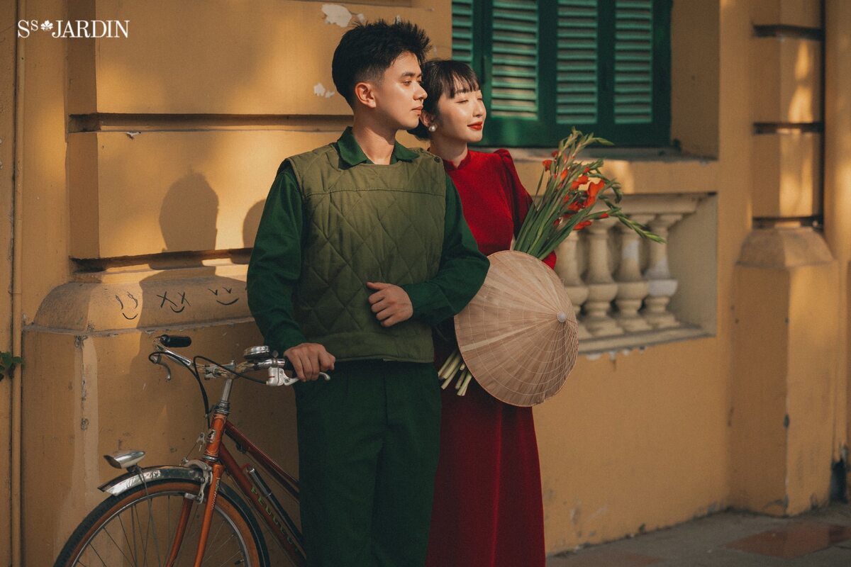 Chụp ảnh cưới phong cách thập niên 90 cần những gì?