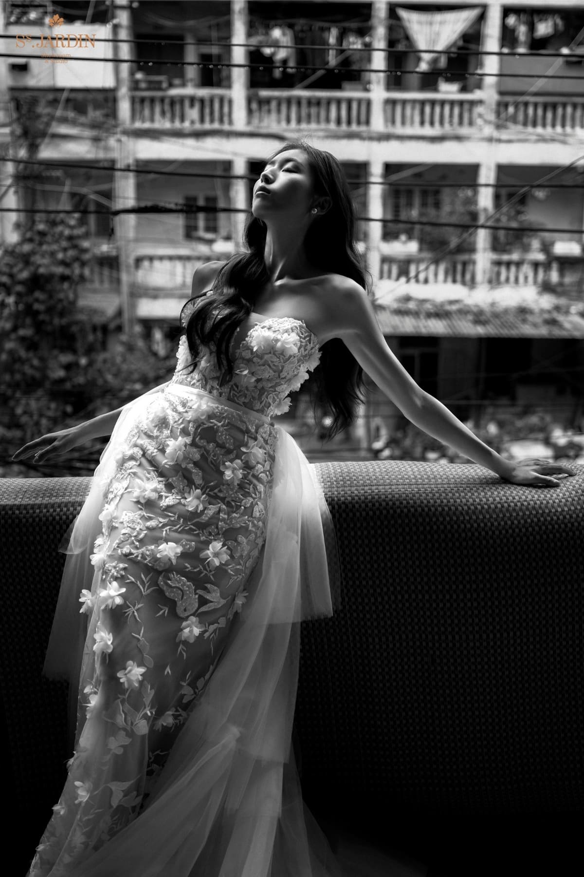 Phong cách chụp ảnh cưới hiện đại - Concept moody and dark