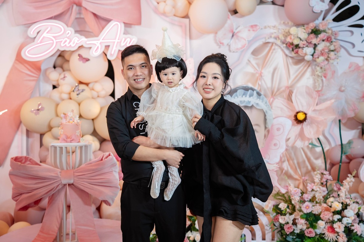 Quy trình decor tiệc thôi nôi bé gái