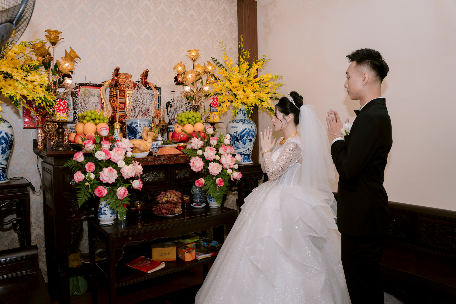 Trình tự lễ gia tiên nhà trai – Nghi thức thiêng liêng trong đám cưới truyền thống