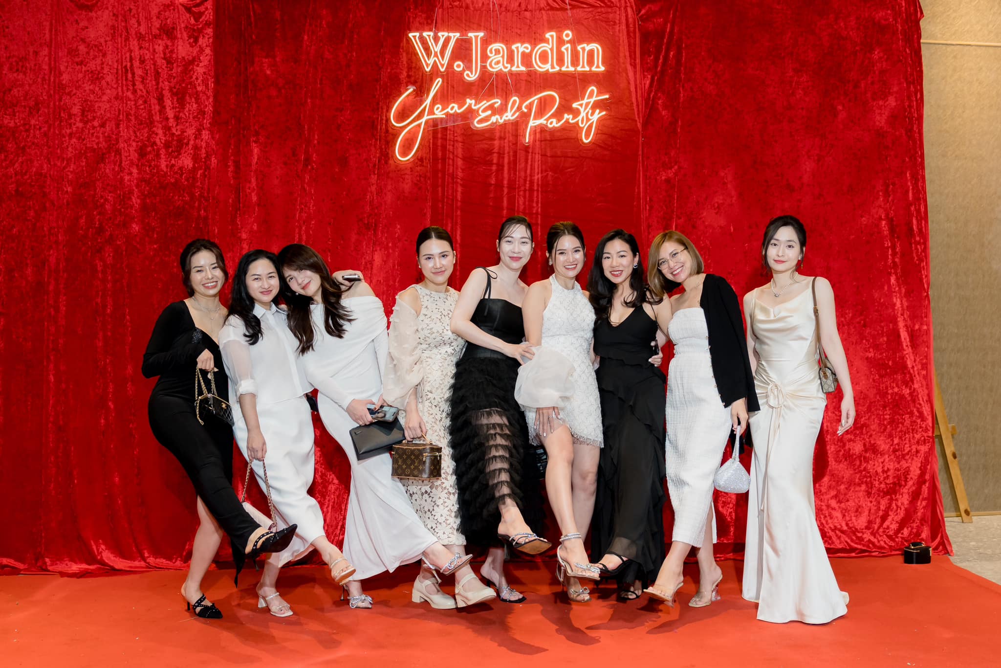 Back drop Year End Party – Điểm nhấn tinh tế cho bữa tiệc cuối năm hoàn hảo