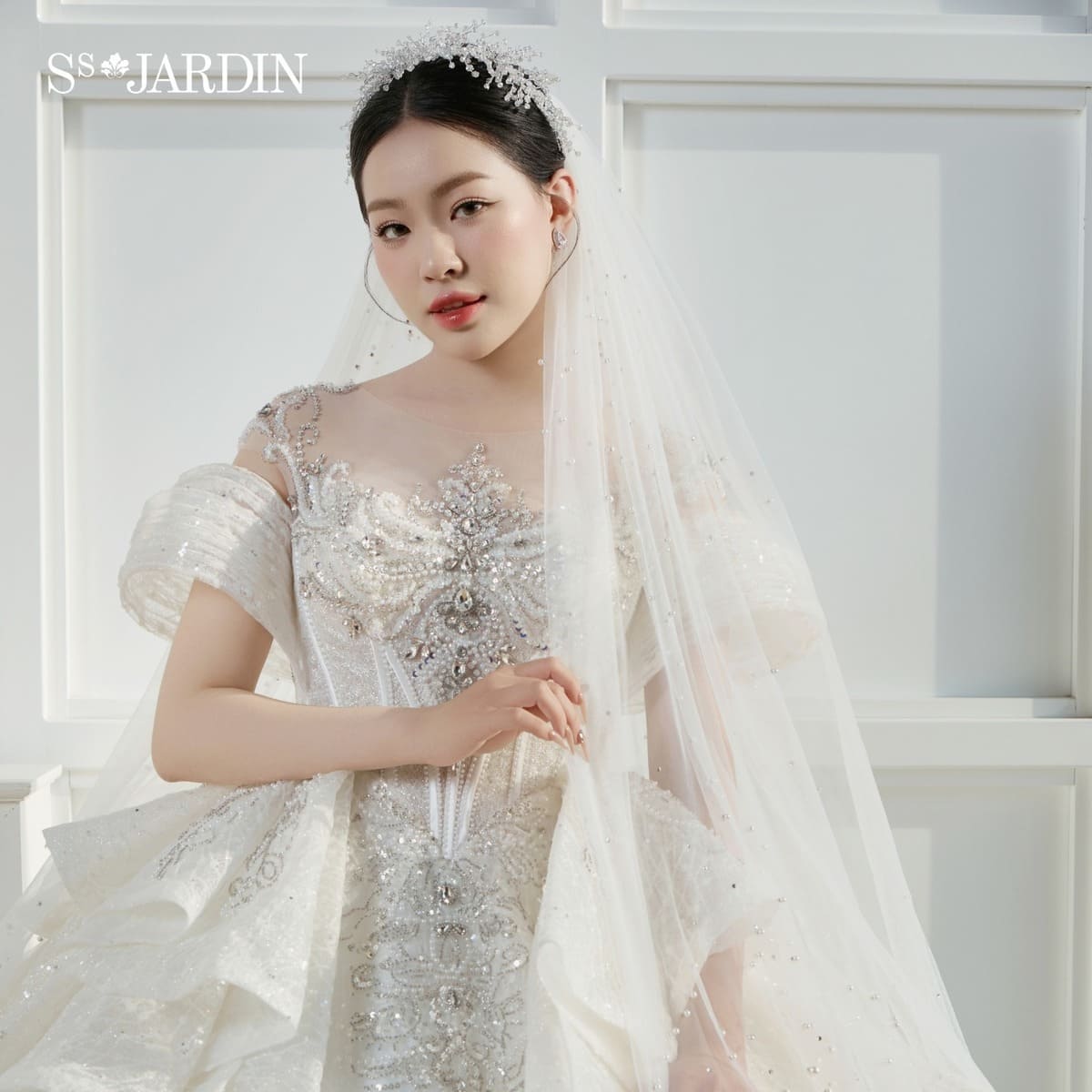 Phụ kiện tóc cô dâu