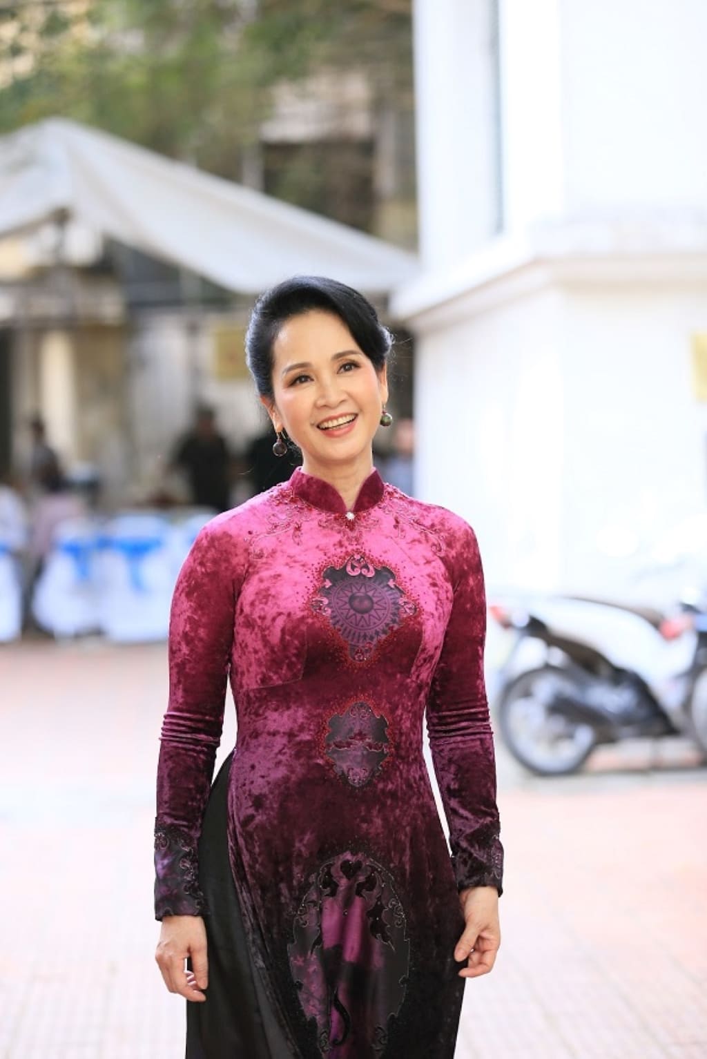 kiểu tóc cho mẹ chồng ngày cưới