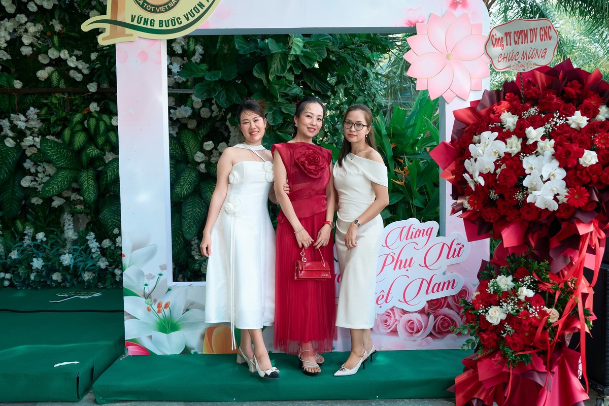 Kinh nghiệm đặt nhà hàng liên hoan 20/10 hiệu quả