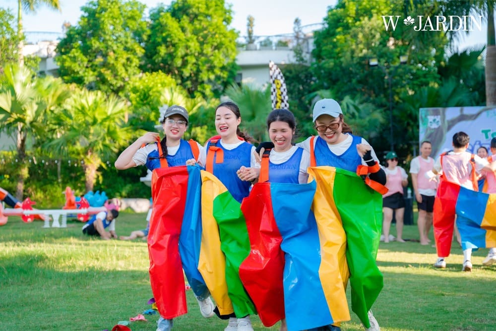 Tổ chức 20/10 cho giáo viên - Ngày hội thể thao
