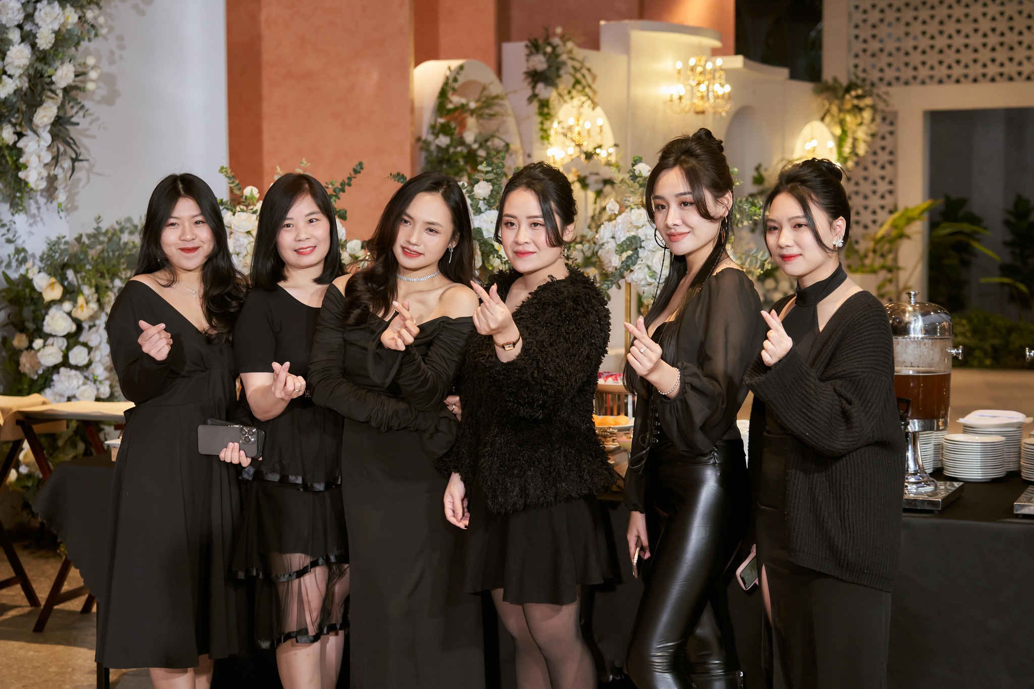 tổ chức tiệc cuối năm