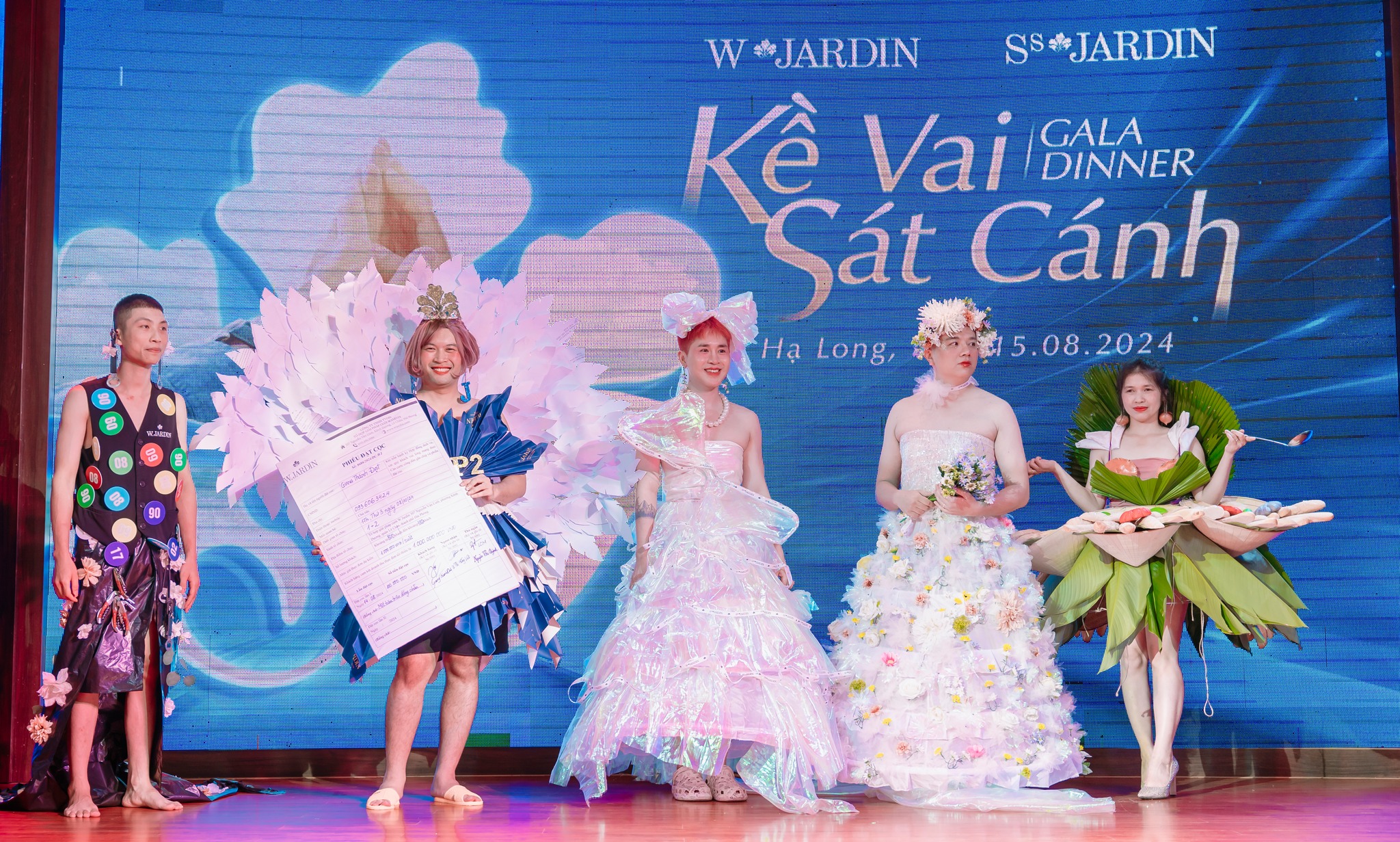 tiệc gala dinner