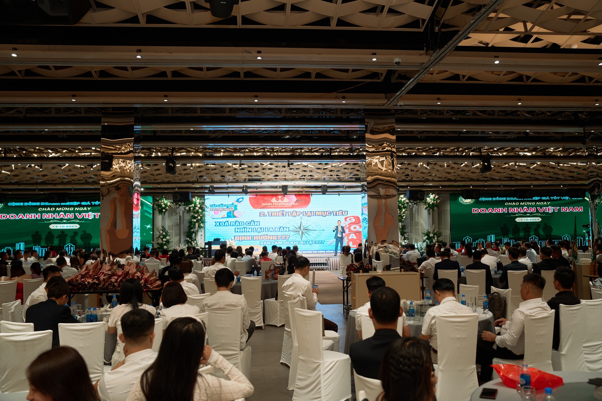 hội nghị nhà phân phối