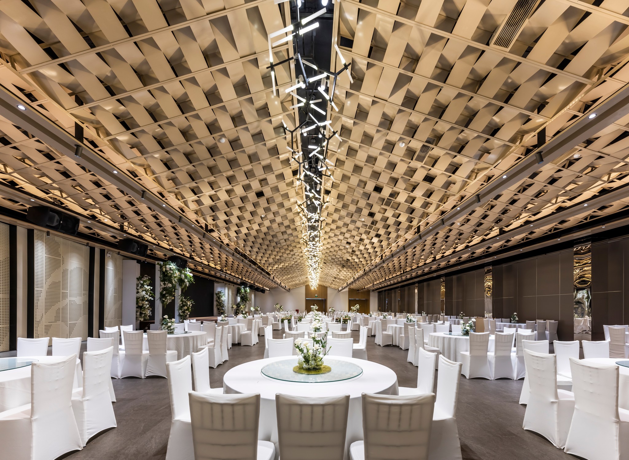 ngày tốt đám cưới tháng 8