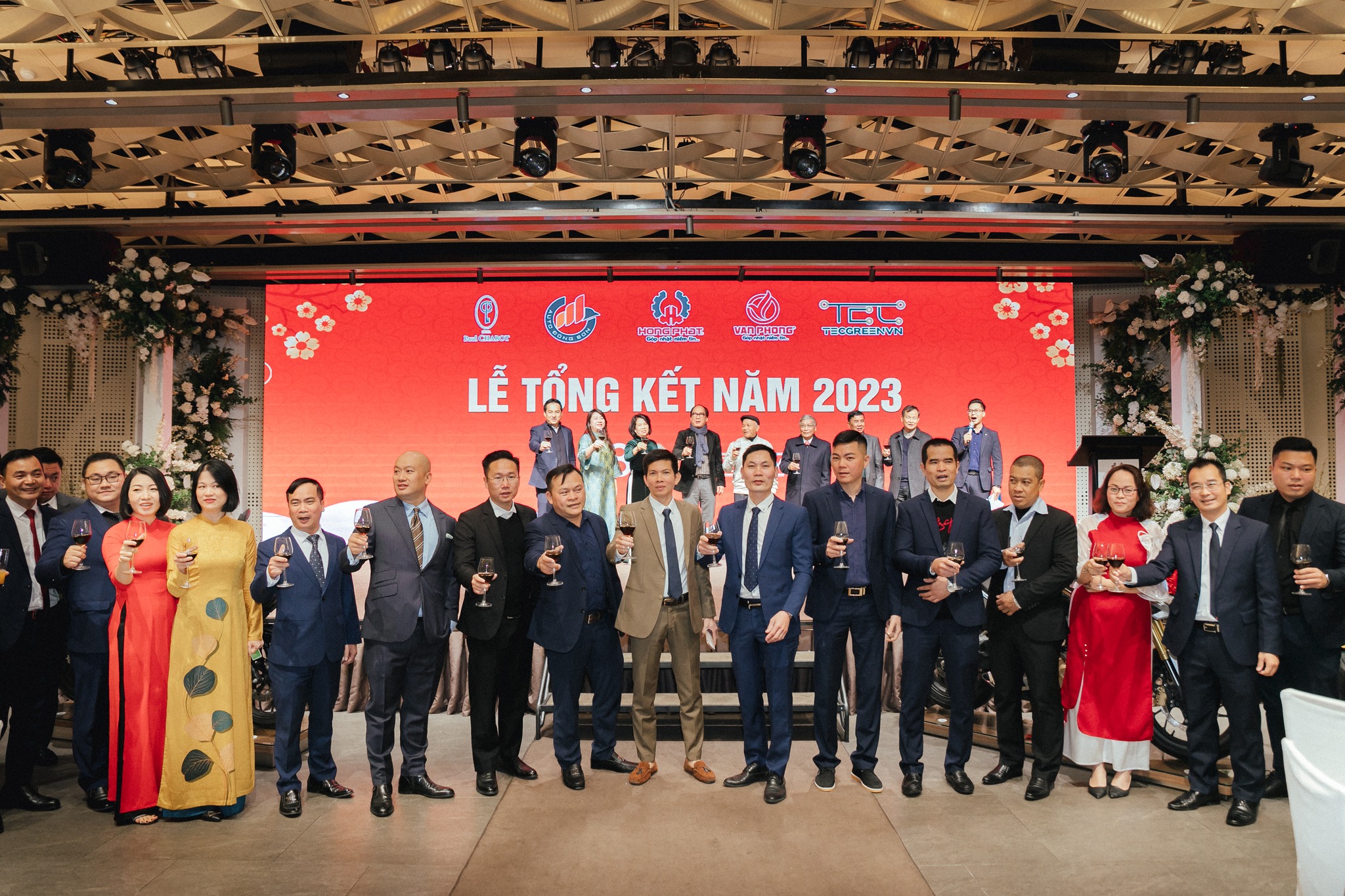 tổ chức gala dinner