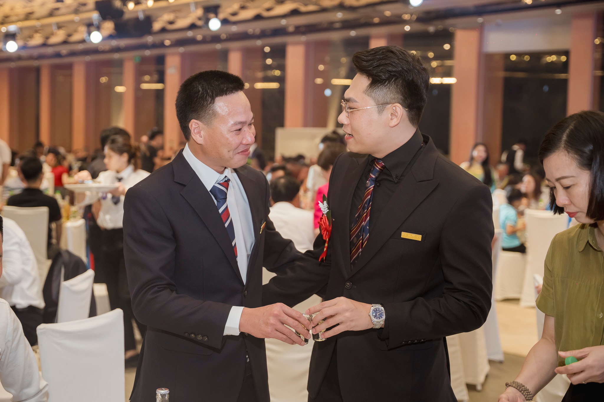 chi phí hội nghị doanh nghiệp