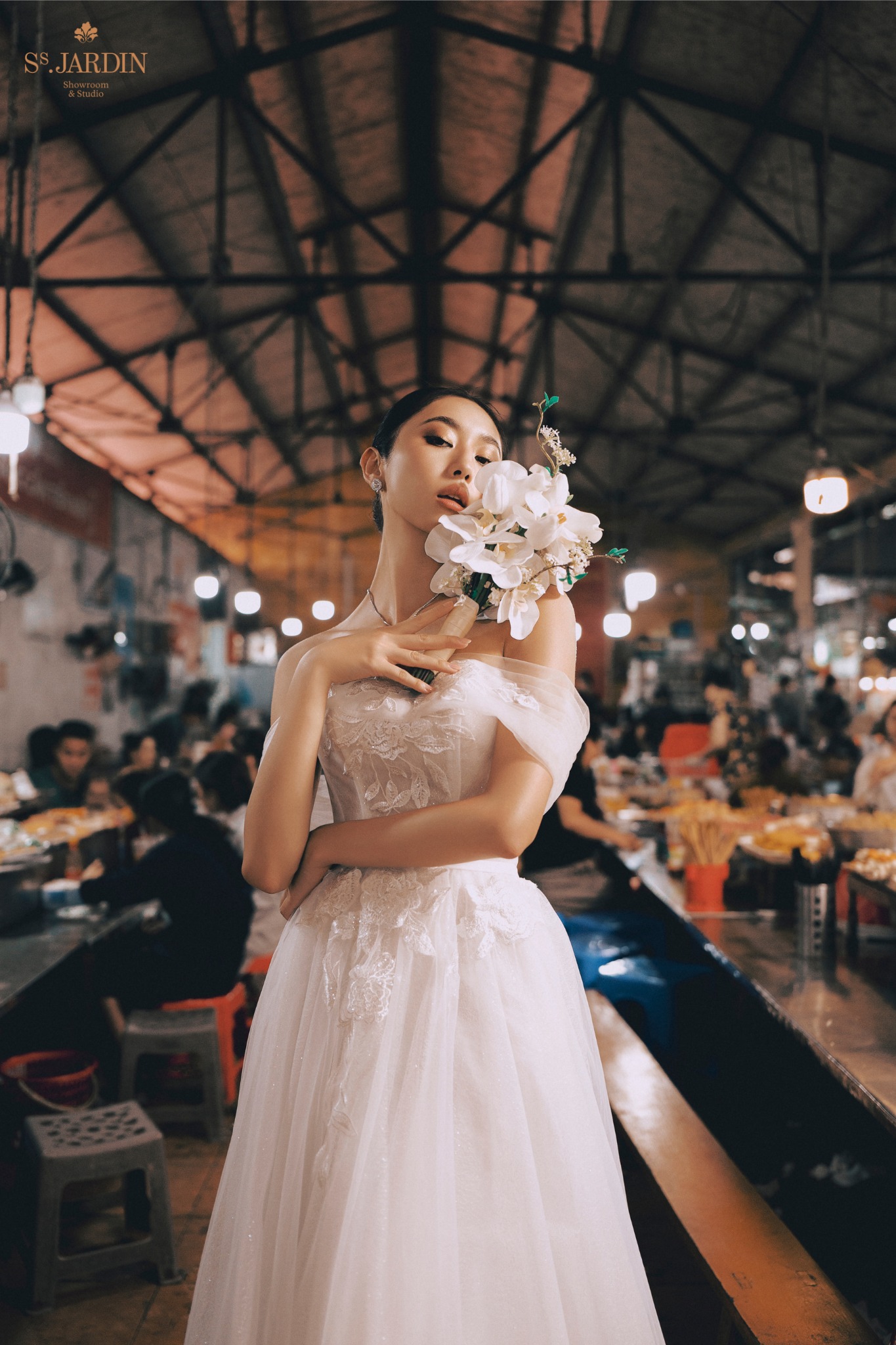 ảnh cưới đường phố