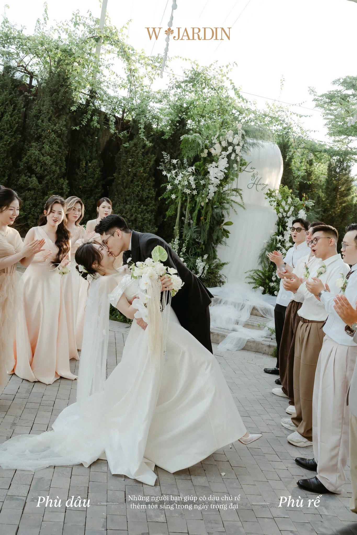 váy cô dâu đuôi cá