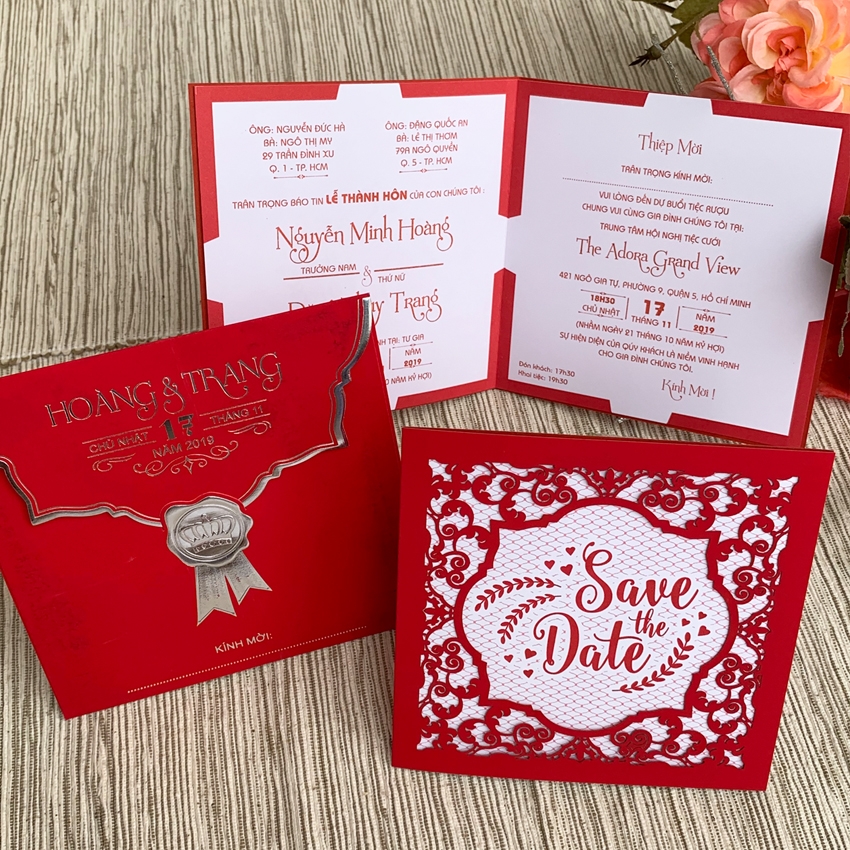 thiệp cưới đỏ vuông