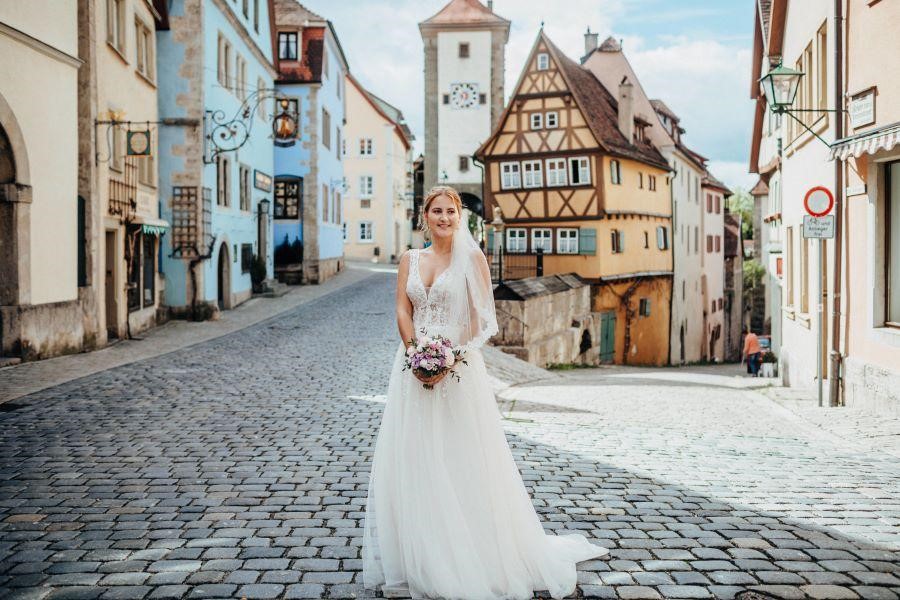 Địa điểm chụp ảnh cưới ở nước ngoài lãng mạn mà cô dâu, chú rể không nên bỏ qua khi đến bang Bavaria, Đức